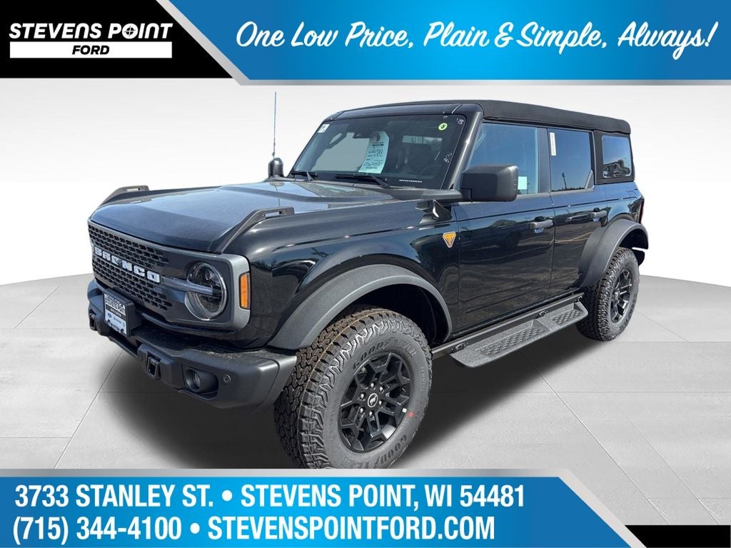 2026 Ford Bronco Badlands in Shadow Black — front three-quarter view