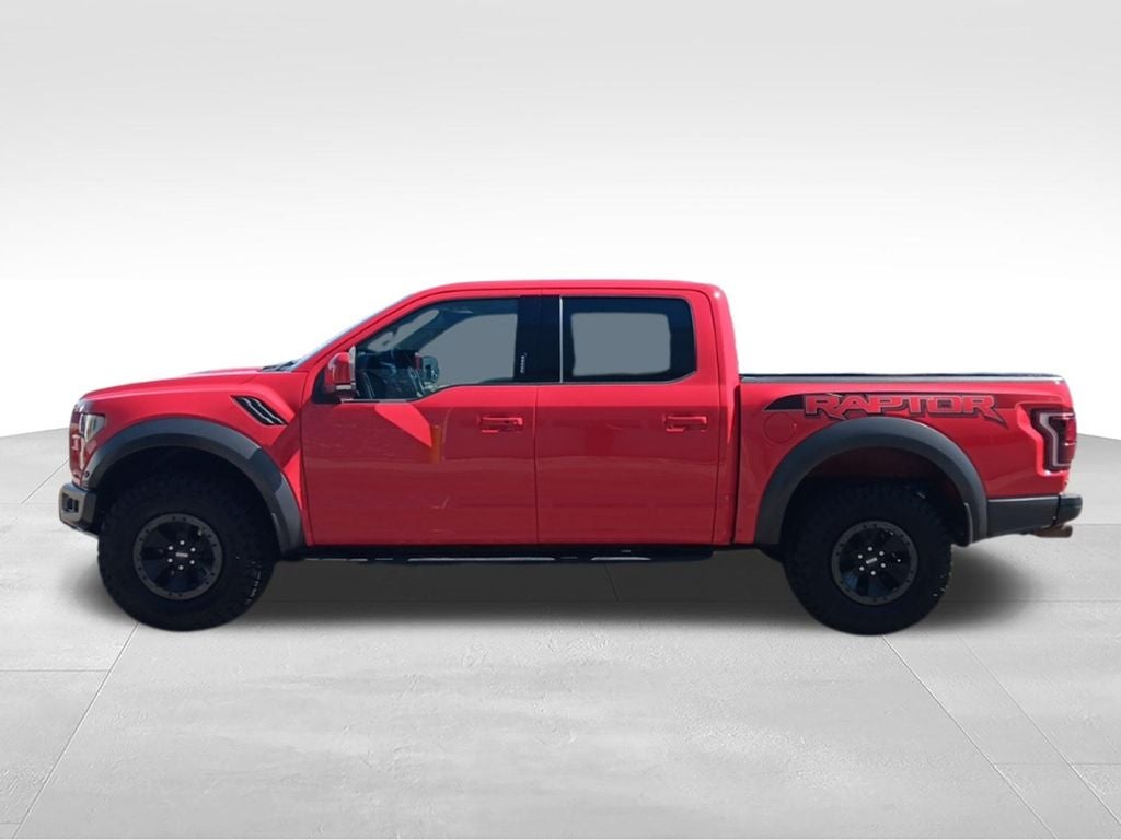 2018 Ford F-150 — interior view